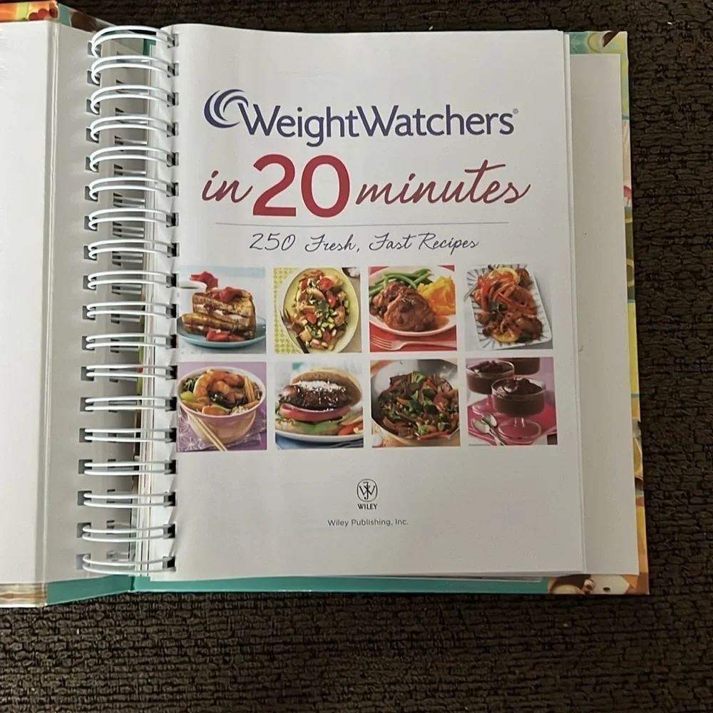 Weight Watchers in 20 Minutes Cookbook 250 Fresh Fast Recipes Spiral Bound - Picture 3 of 4